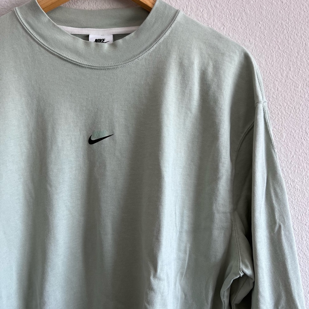 Nike Swoosh Men’s Longsleeve - Picture 2 of 6
